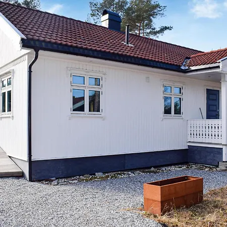 Lovely In Berg I Ostfold With Kitchen Holiday home *